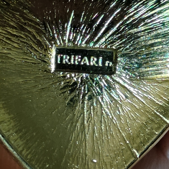 ❤️ SOLD!!! Trifari Jewelry Lot - Picture 7 of 10